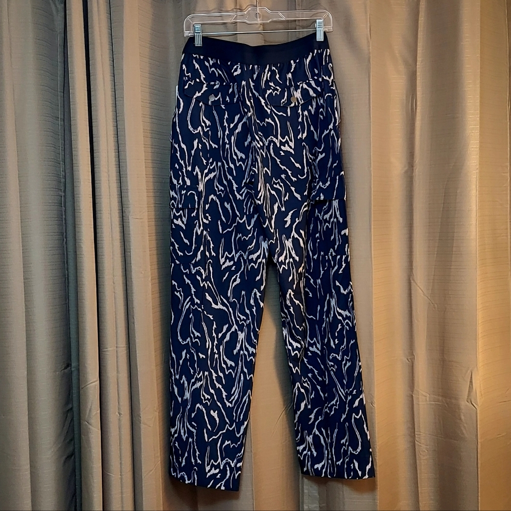 NWT ATHLETA Vienna Cargo Pant Navy And Pale Pink Size 8 - Picture 7 of 9
